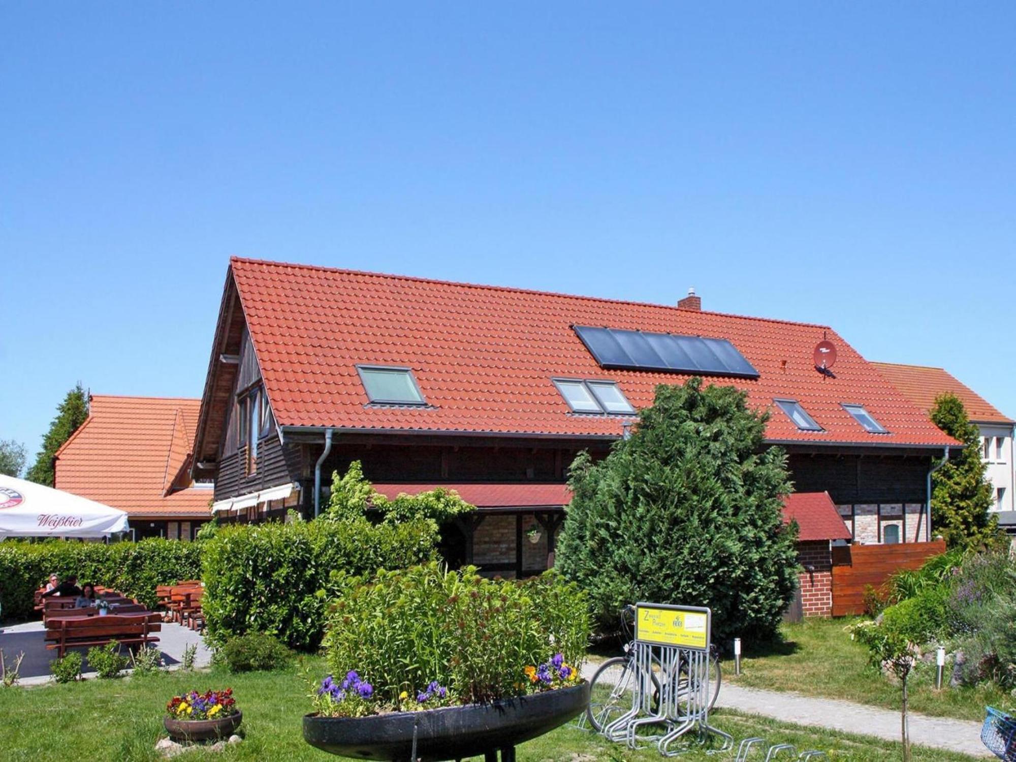 Farmstay Neuendorfkrug, Luetow Lutow Esterno foto